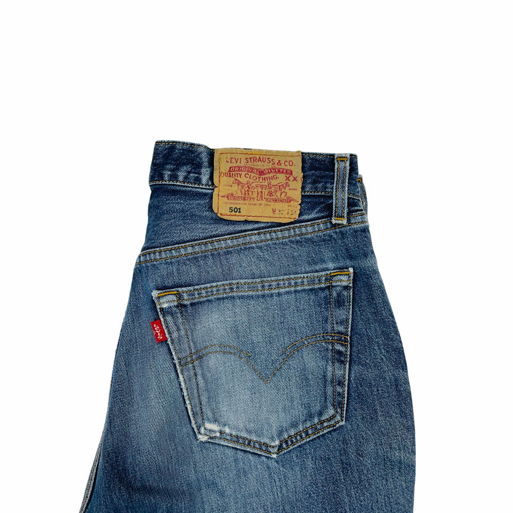 Levi's 501 Denim Jeans - W32 L34 – The Vintage Store