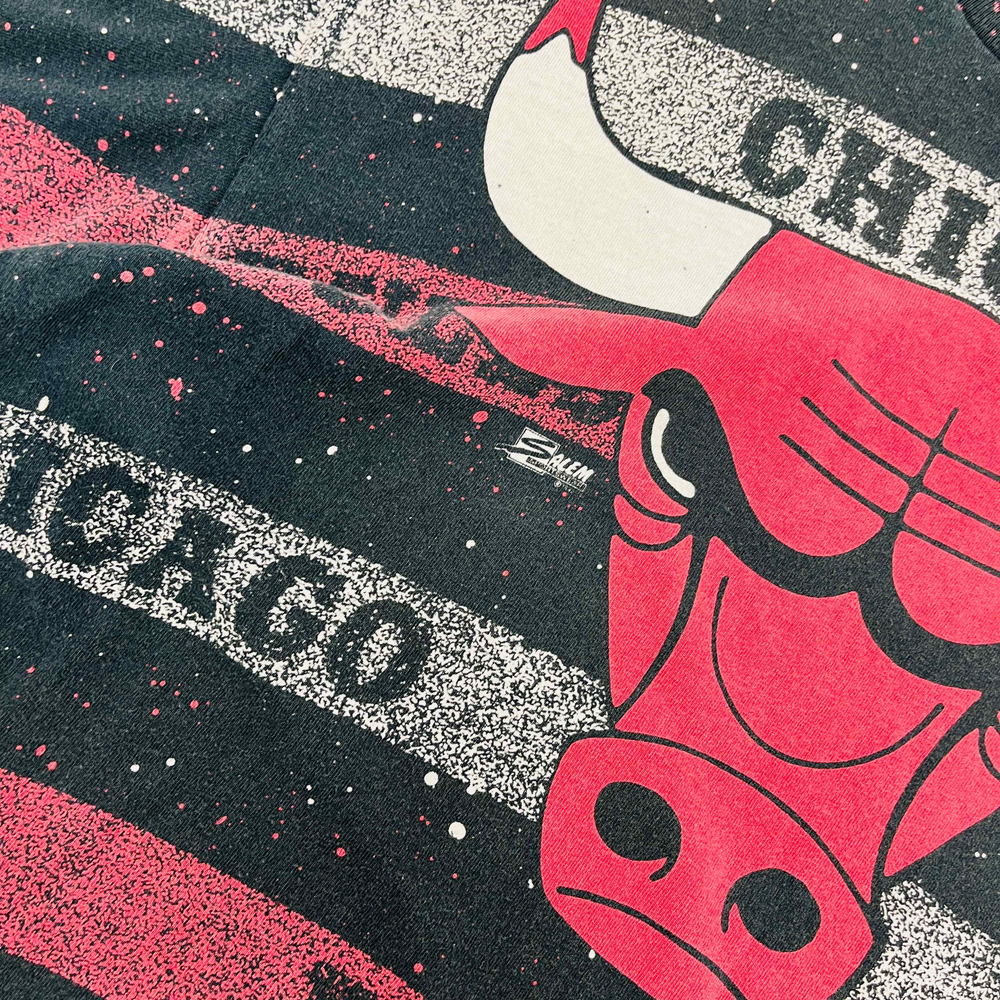 Chicago Bulls Wild Life Mid-Weight T-Shirt Medium